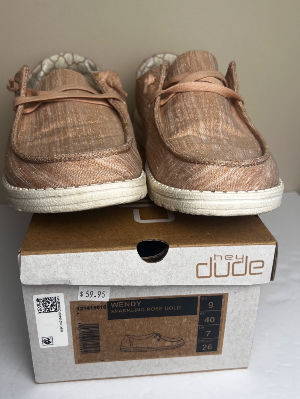 Hey Dude Woman’s Wendy Sparkling Rose Gold Sneaker Shoes Size 9